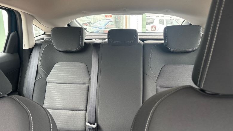 Renault Arkana 1.6 E-TECH Hybrid 145 Iconic 5dr Auto Hybrid Estate